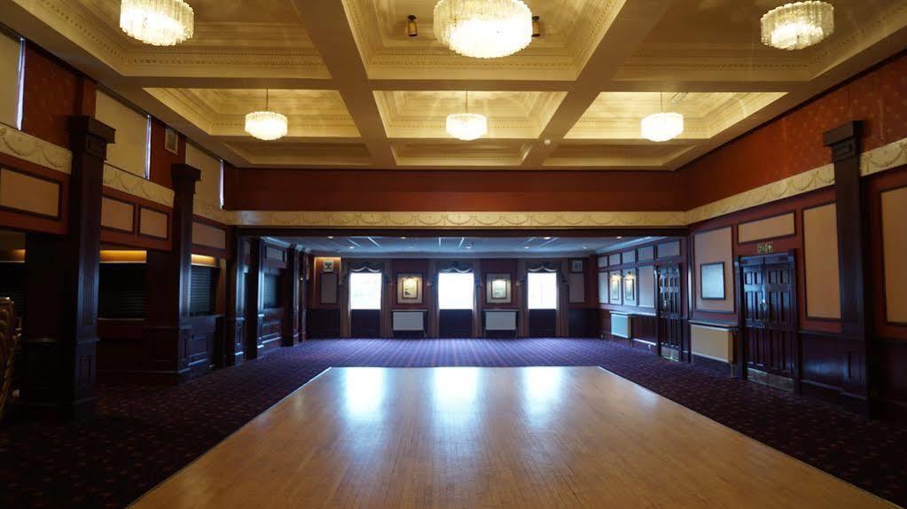 The Corner House Hotel Annan Bagian luar foto