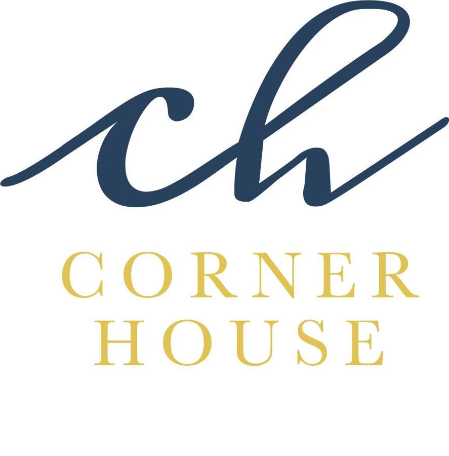 The Corner House Hotel Annan Bagian luar foto